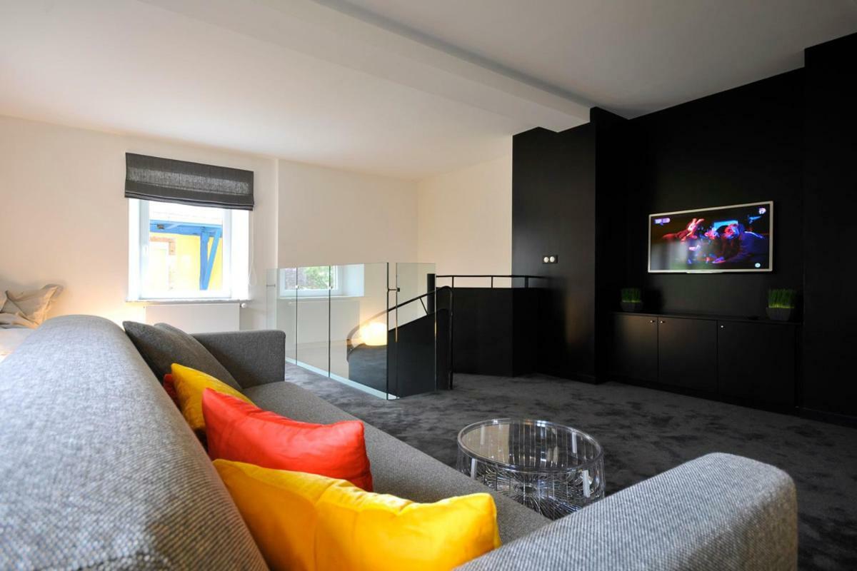 Le Duplex De Jules Apartment Орбе Екстериор снимка